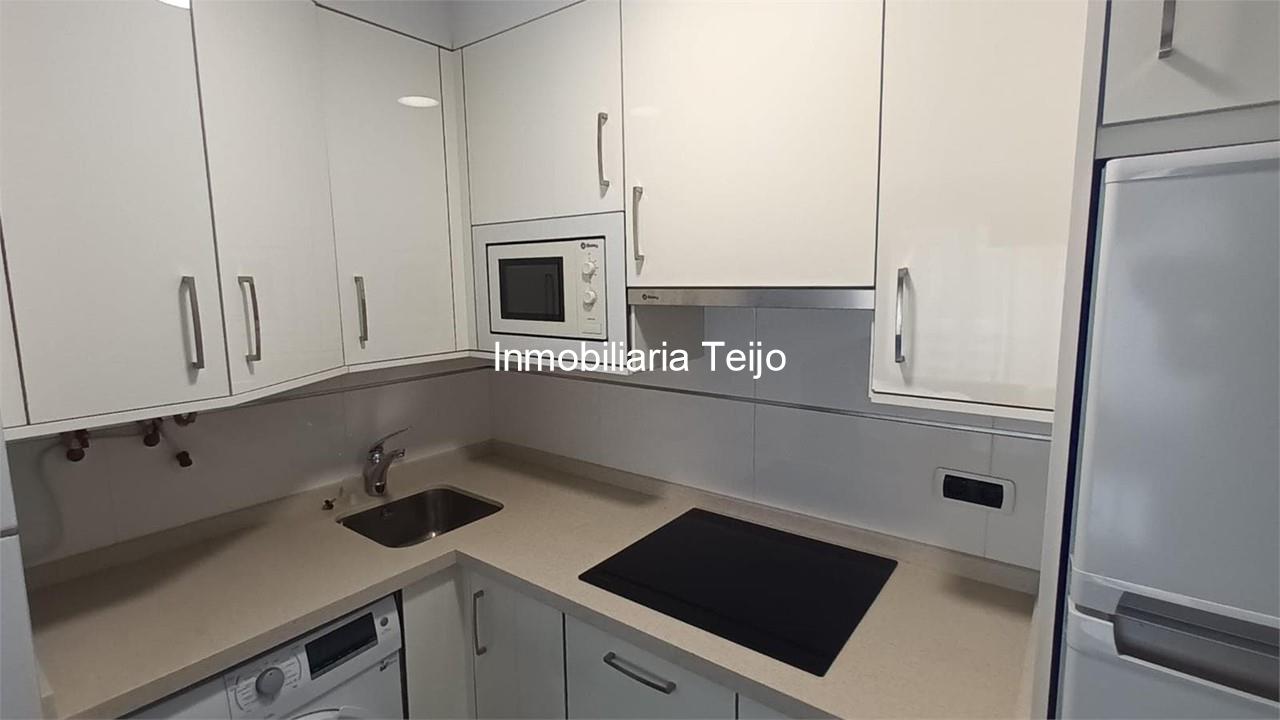 Foto 3 SE ALQUILA APARTAMENTO SEMIAMUEBLADO CON TRASTERO Y GARAJE EN EL BERTÓN