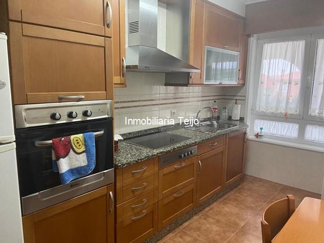 SE VENDE APARTAMENTO EN SANTA CECILIA - Narón