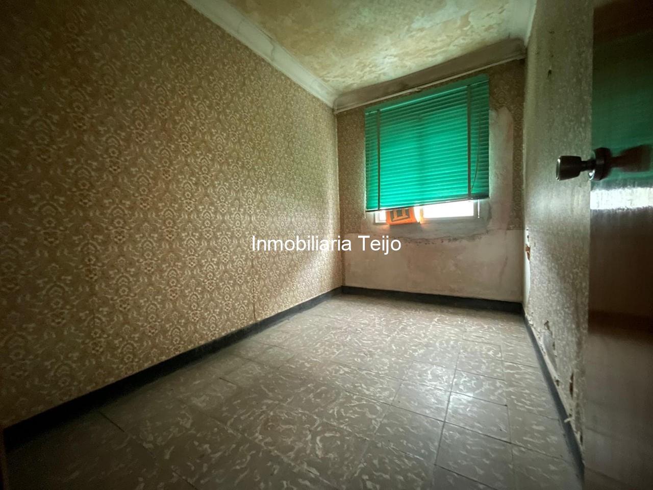 Foto 4 SE VENDE APARTAMENTO EN ULTRAMAR PARA REFORMA INTEGRAL SIN ASCENSOR Y CON TRASTERO