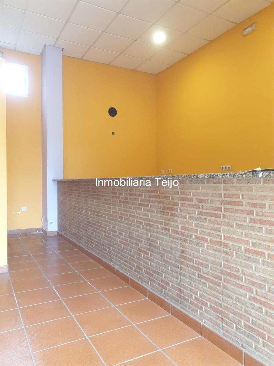 Foto 3 SE VENDE BAJO COMERCIAL EN CARANZA