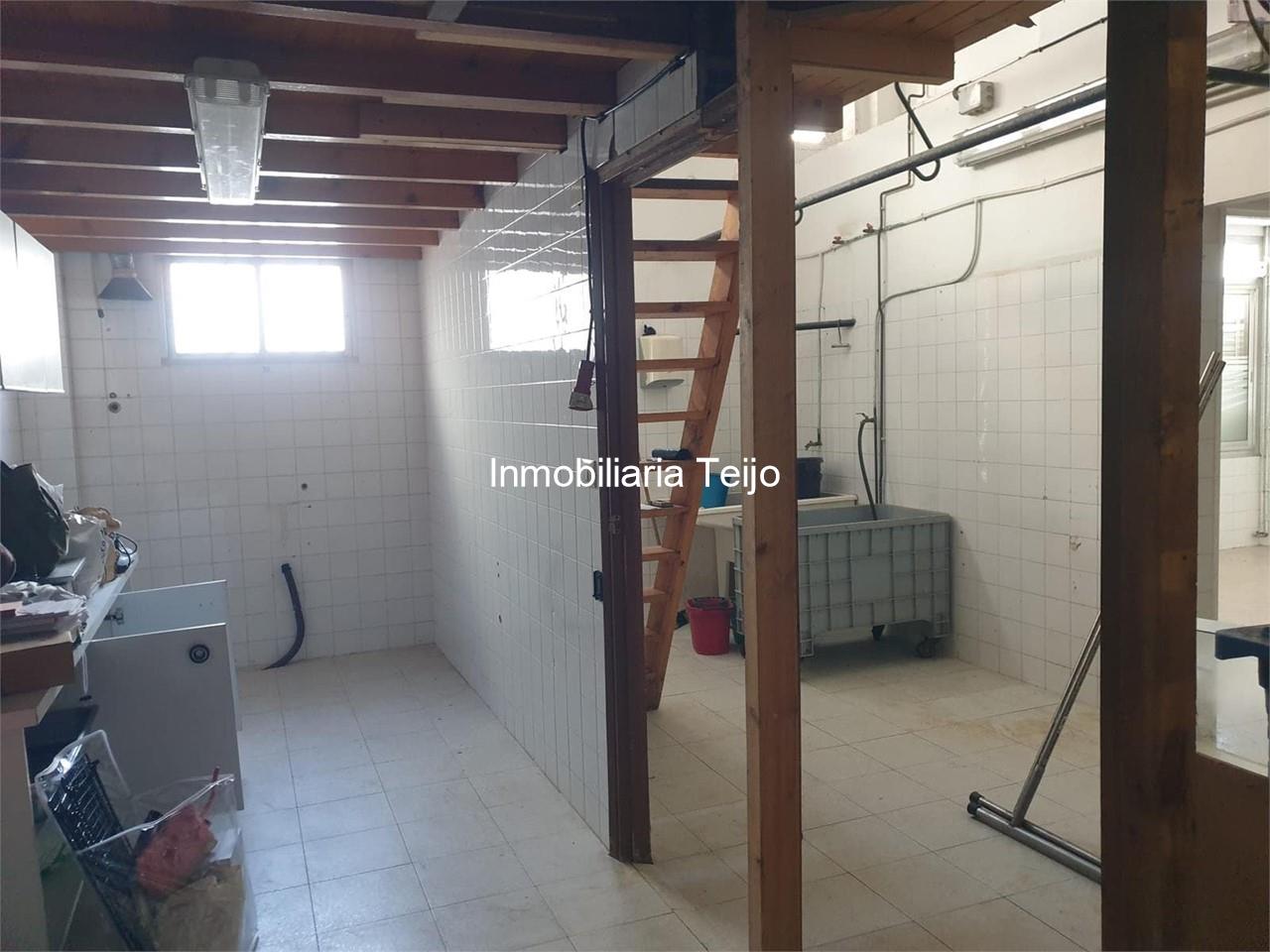 Foto 7 SE VENDE BAJO COMERCIAL EN FREIXEIRO (CON PERMISO PARA VIVIENDA)