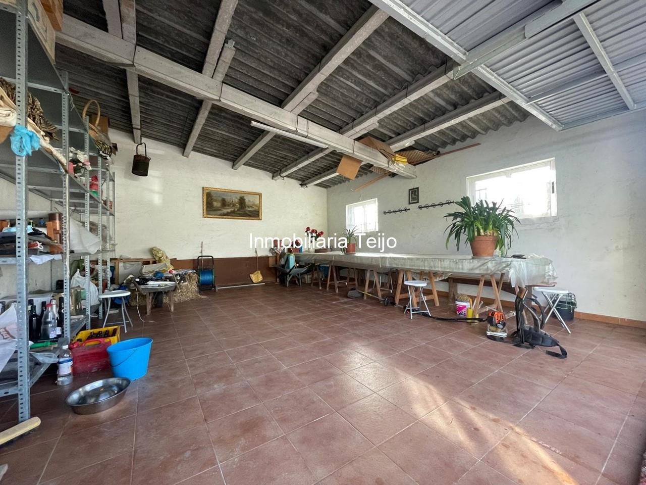 Foto 23 SE VENDE CASA CON FINCA Y BODEGAS EN SAN ROMÁN (CEDEIRA)