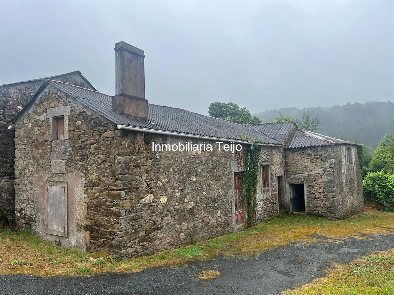 Foto 1 SE VENDE CASA DE PIEDRA PARA REHABILITAR EN FERREIRA