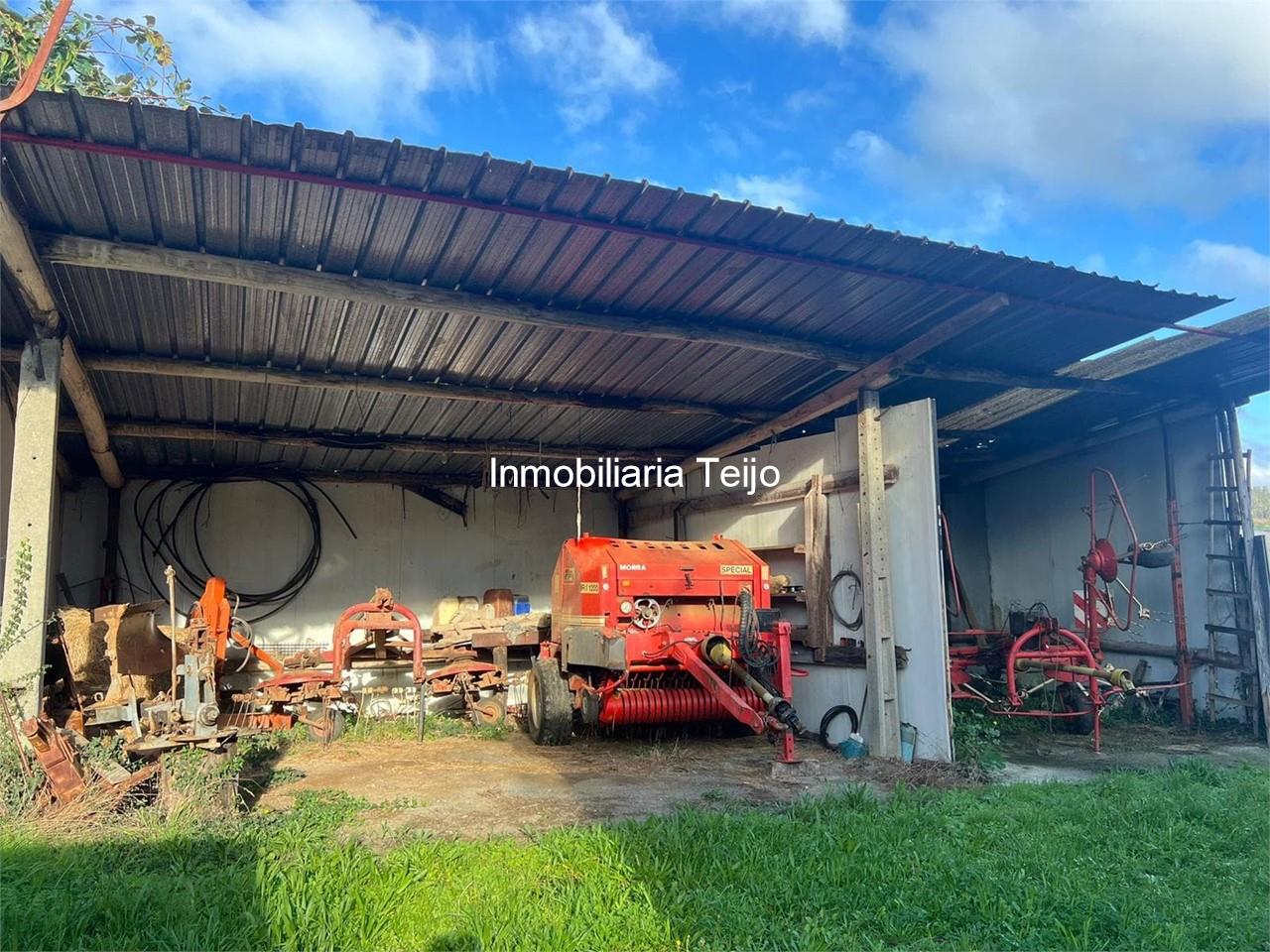 Foto 6 SE VENDE CASA DE PIEDRA PARA RESTAURAR CON FINCA EN SOMOZAS