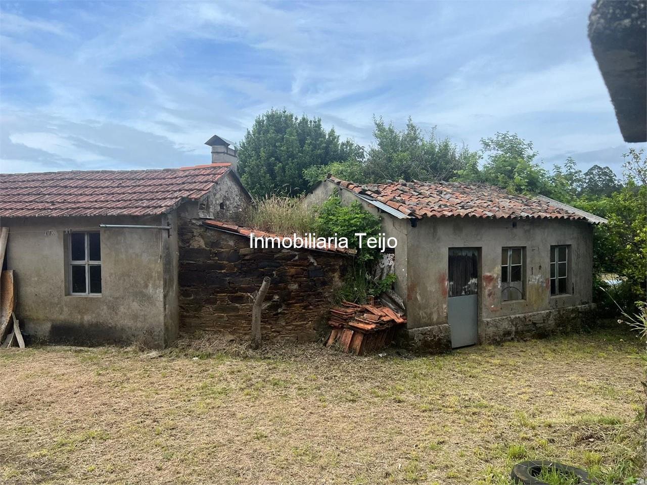 Foto 4 SE VENDE CASA PARA REHABILITAR EN SANTA MARIÑA DO MONTE