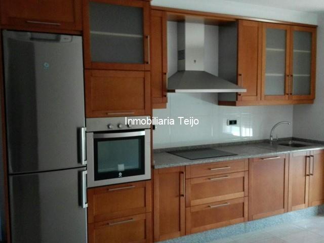 SE VENDE PISO A ESTRENAR EN CATABOIS - Ferrol