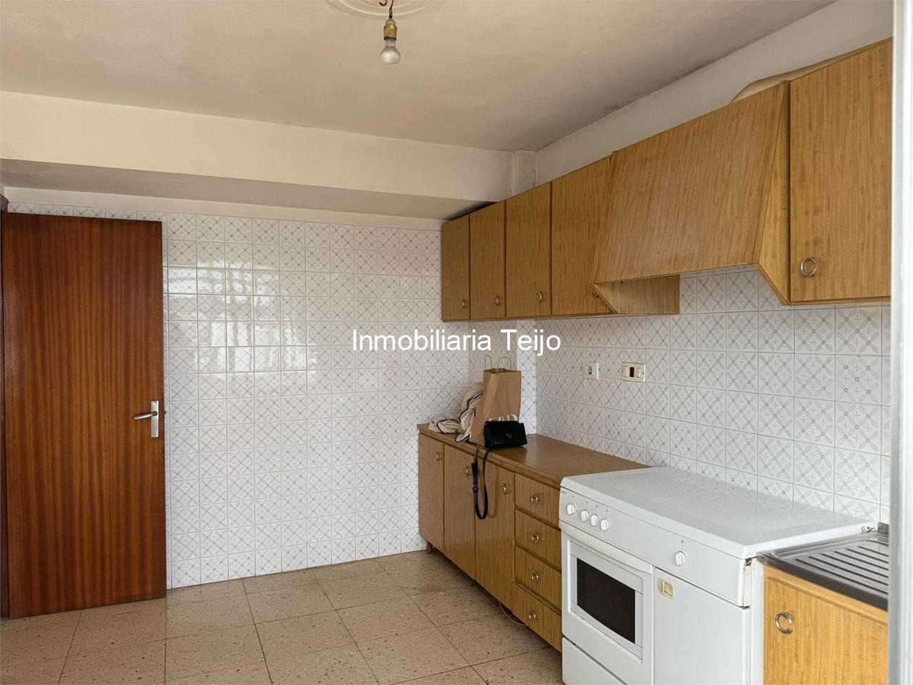 Foto 11 SE VENDE PISO CON ASCENSOR, TRASTERO Y GRAN TERRAZA CON GALERIA