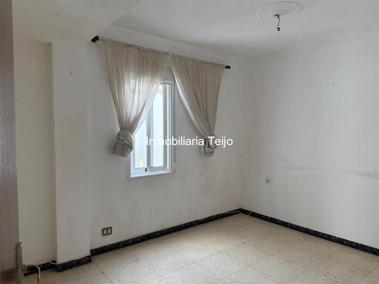 Foto 14 SE VENDE PISO CON ASCENSOR, TRASTERO Y GRAN TERRAZA CON GALERIA