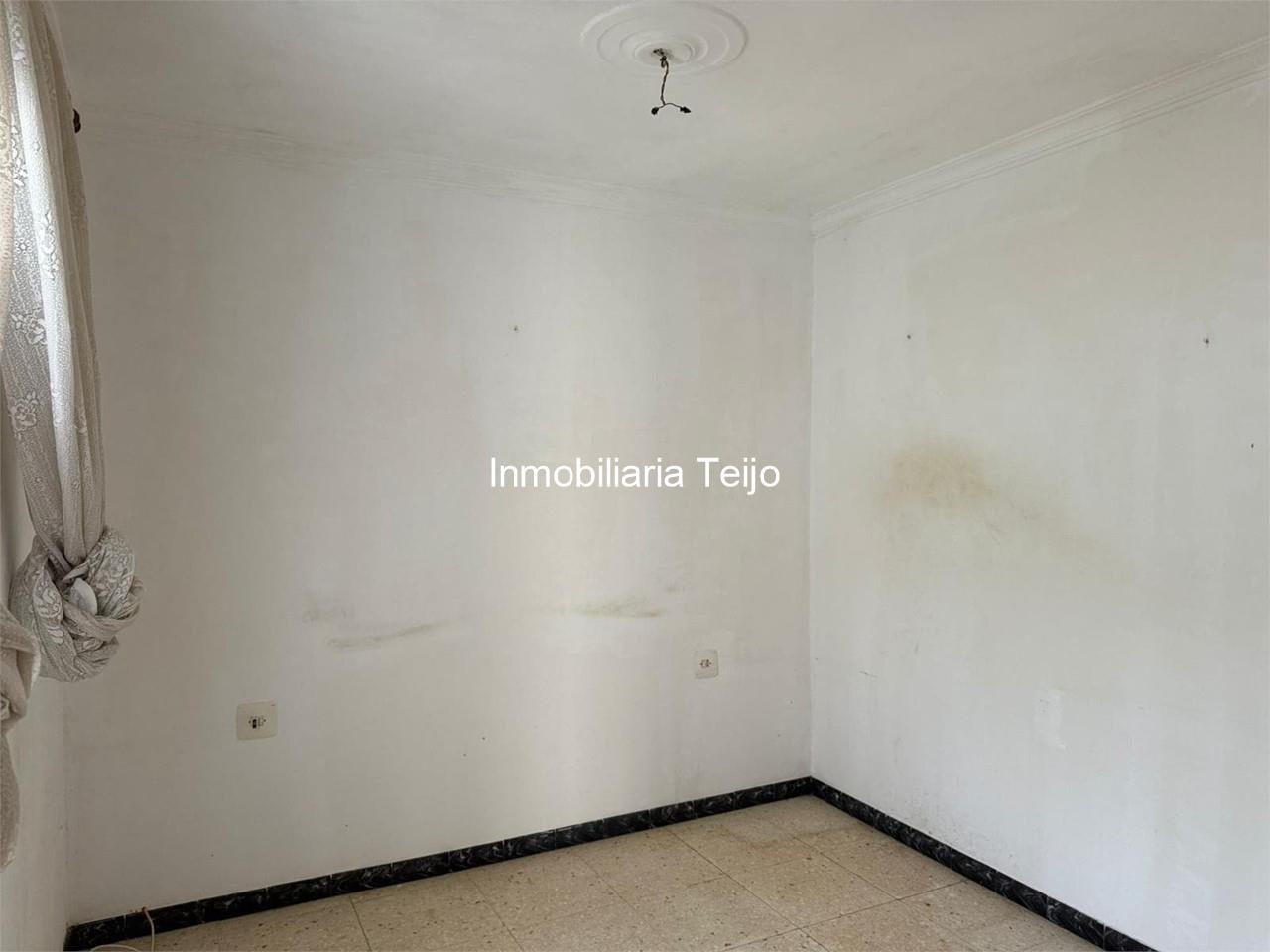 Foto 15 SE VENDE PISO CON ASCENSOR, TRASTERO Y GRAN TERRAZA CON GALERIA