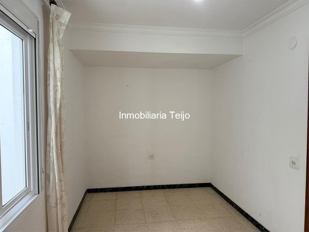 Foto 18 SE VENDE PISO CON ASCENSOR, TRASTERO Y GRAN TERRAZA CON GALERIA