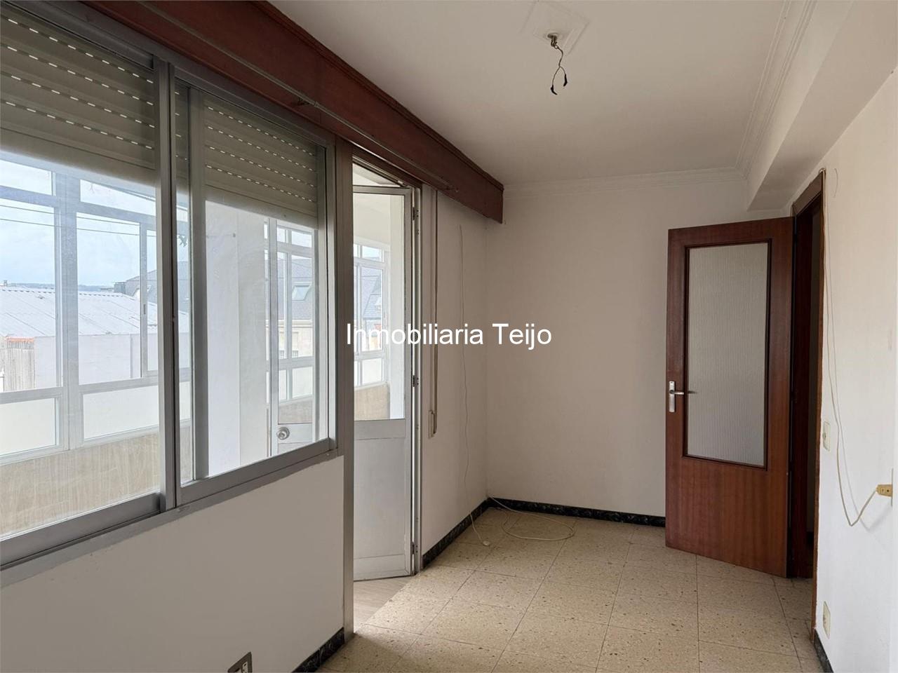 Foto 3 SE VENDE PISO CON ASCENSOR, TRASTERO Y GRAN TERRAZA CON GALERIA