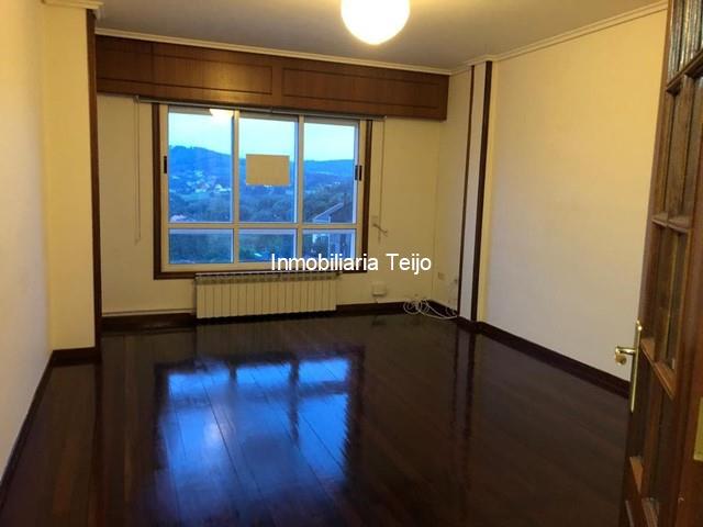 SE VENDE PISO EN CATABOIS - Ferrol