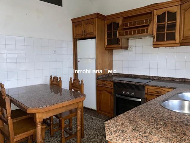 SE VENDE PISO EN O PONTO - Narón