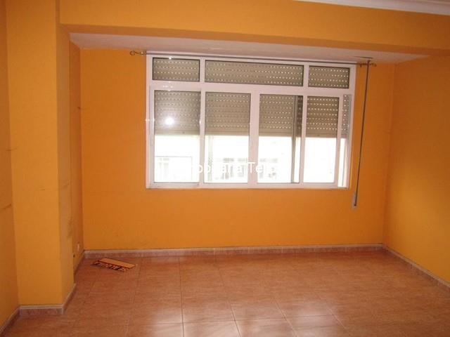 SE VENDE PISO EN SANTA CECILIA - Narón