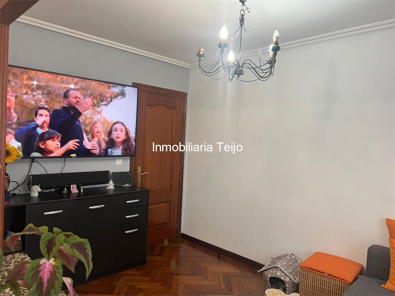 Foto 5 SE VENDE PISO EN SANTA MARINA CON ASCENSOR, TRASTERO Y GARAJE