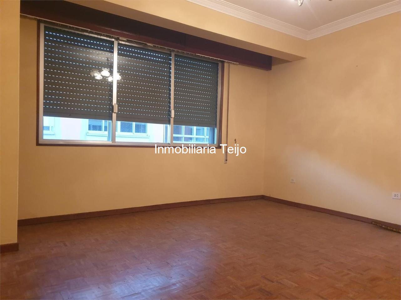 Foto 17 SE VENDE PISO MUY GRANDE CON ASCENSOR Y TRASTERO EN A GÁNDARA